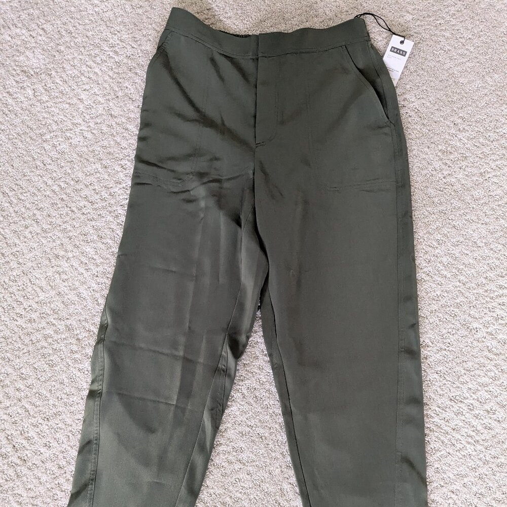 NWT Brass - The Alpha Jogger in Olive